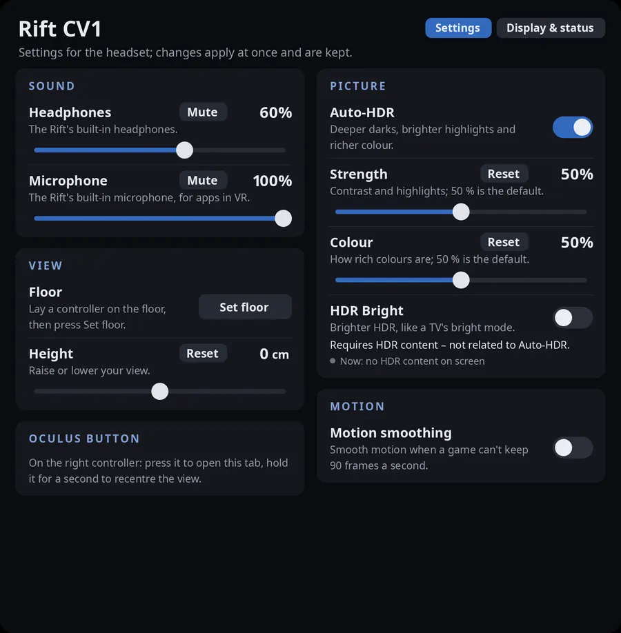 The Rift tab in the headset: headphone and microphone volume, floor and height, Auto-HDR and motion smoothing switches.